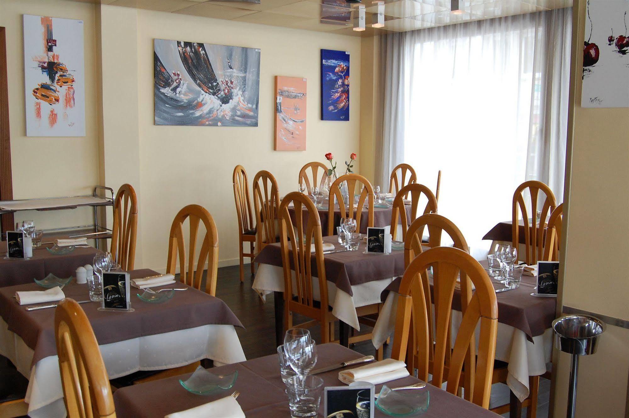Logis Hotel & Restaurant - Le Normandie Caudebec-en-Caux Zewnętrze zdjęcie