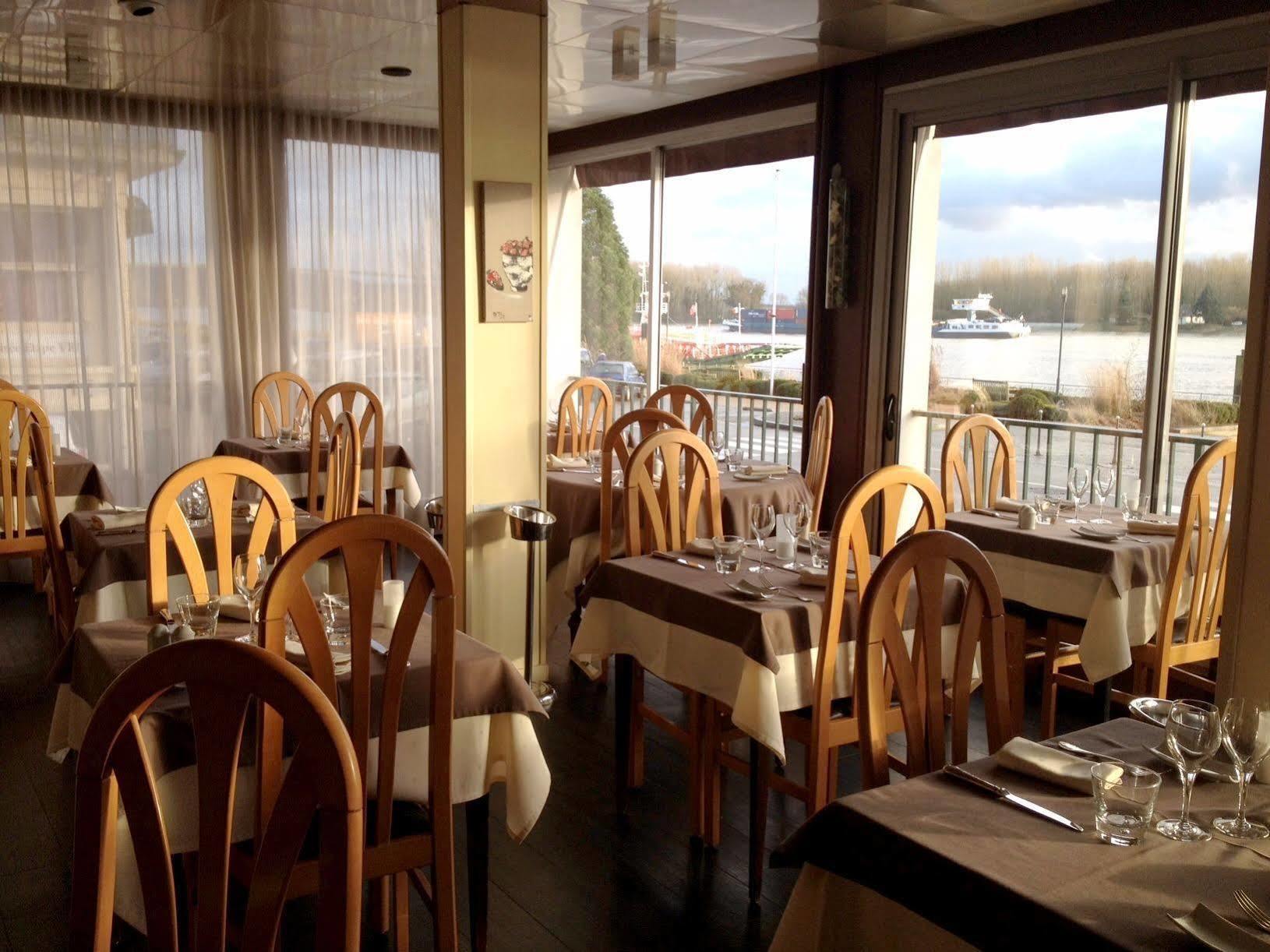 Logis Hotel & Restaurant - Le Normandie Caudebec-en-Caux Zewnętrze zdjęcie